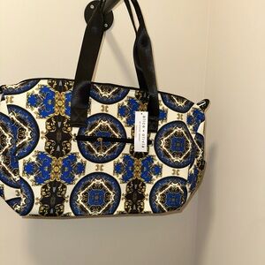 Chic Black and Blue Patterned Women's Bag  Alice + Olivia brand new with tags